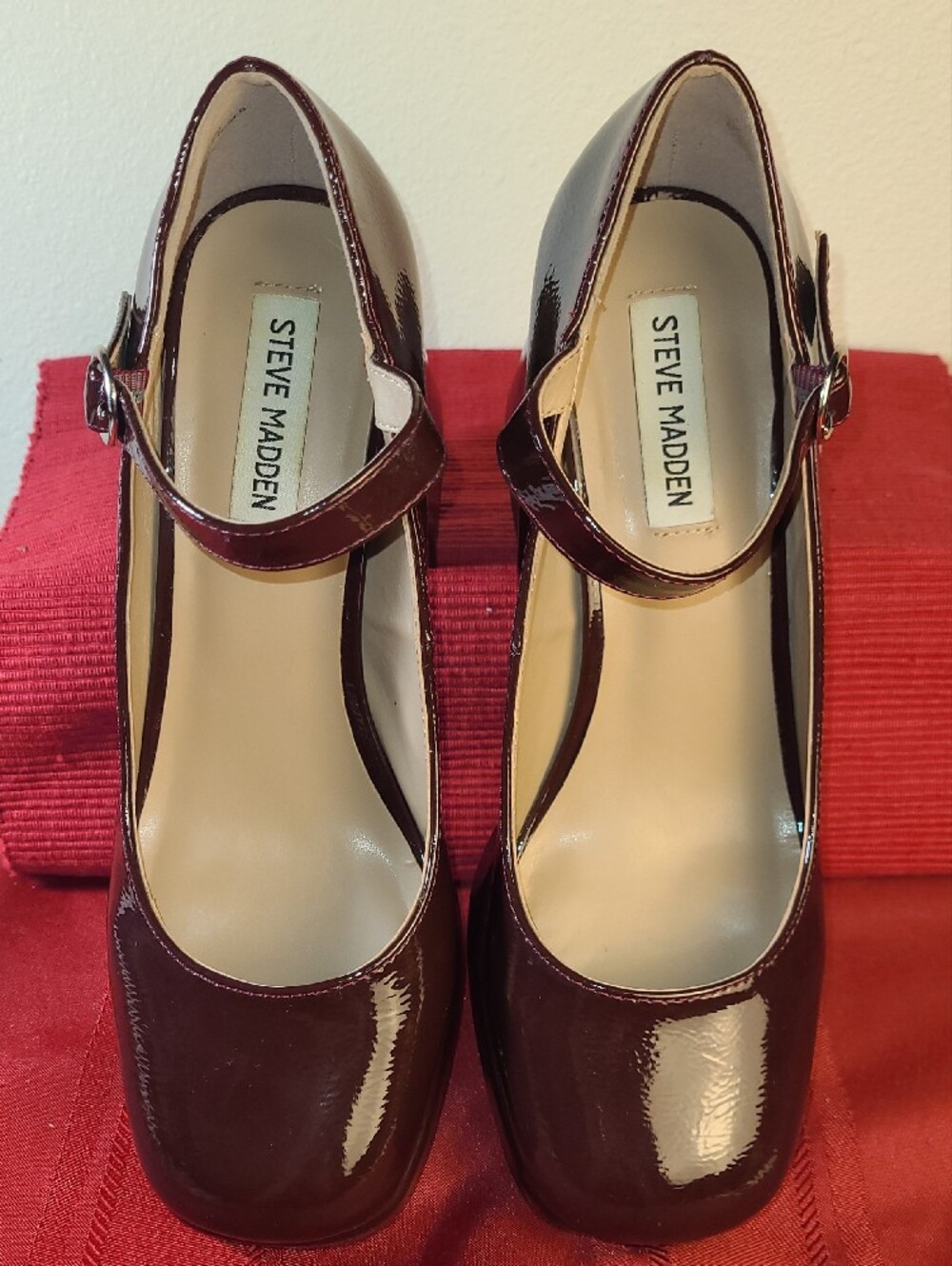NWOT Steve Madden Darcey Wine Patent Platform Mary Jane Heel Size 9M - Picture 9 of 11